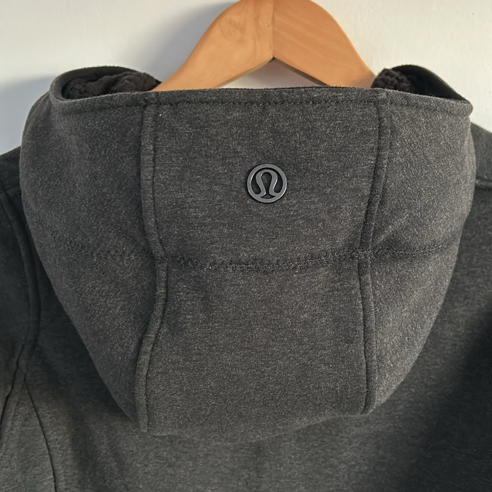 Lululemon Cozy Up Jacket Charcoal Gray Black Lightweight Coat Size 6 - Picture 14 of 17